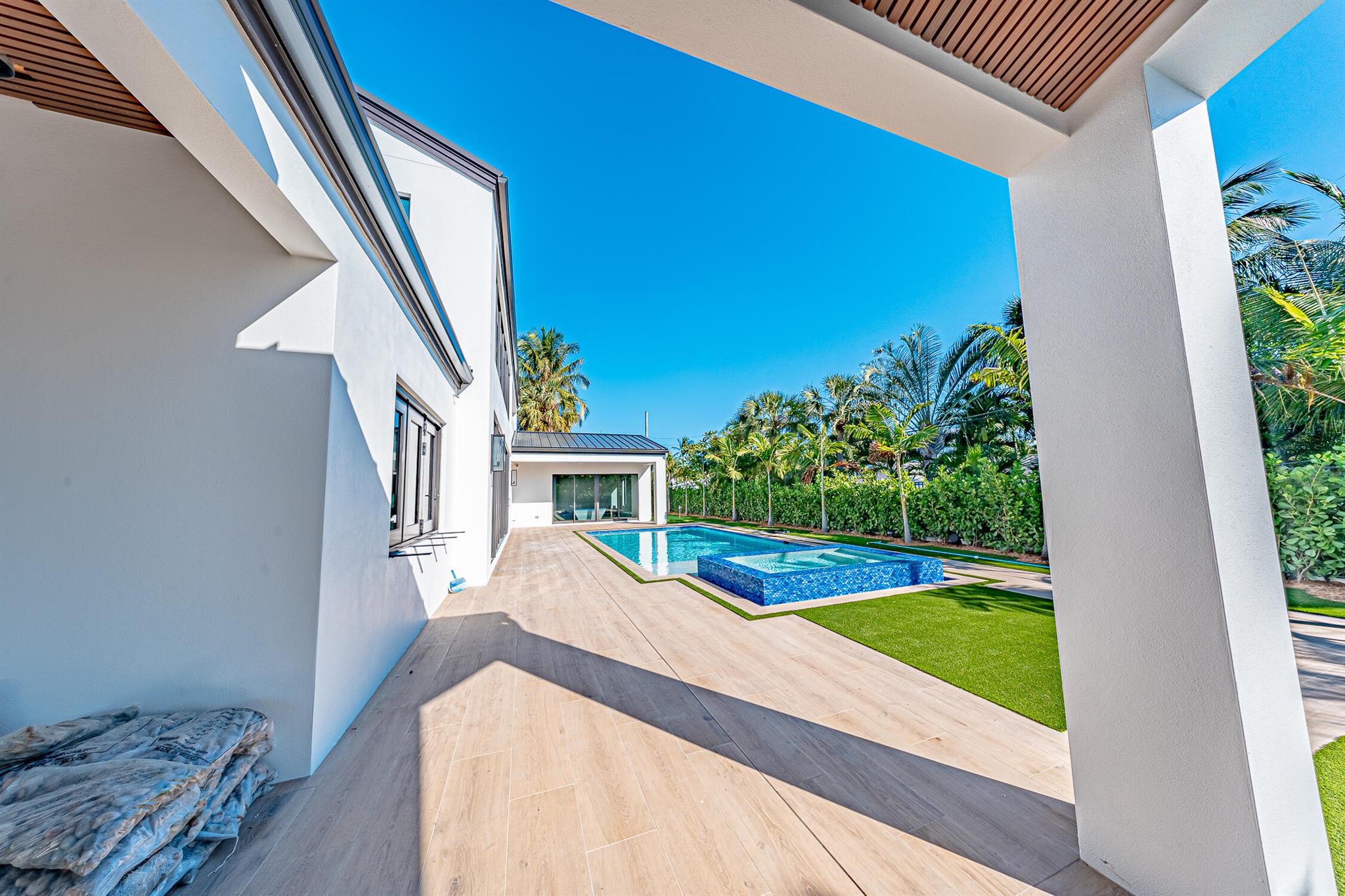 TRADE WINDS ESTATES FIRST - Residential