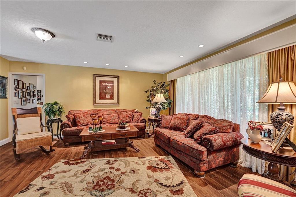 Plantation Secluded Gdns- - Residential