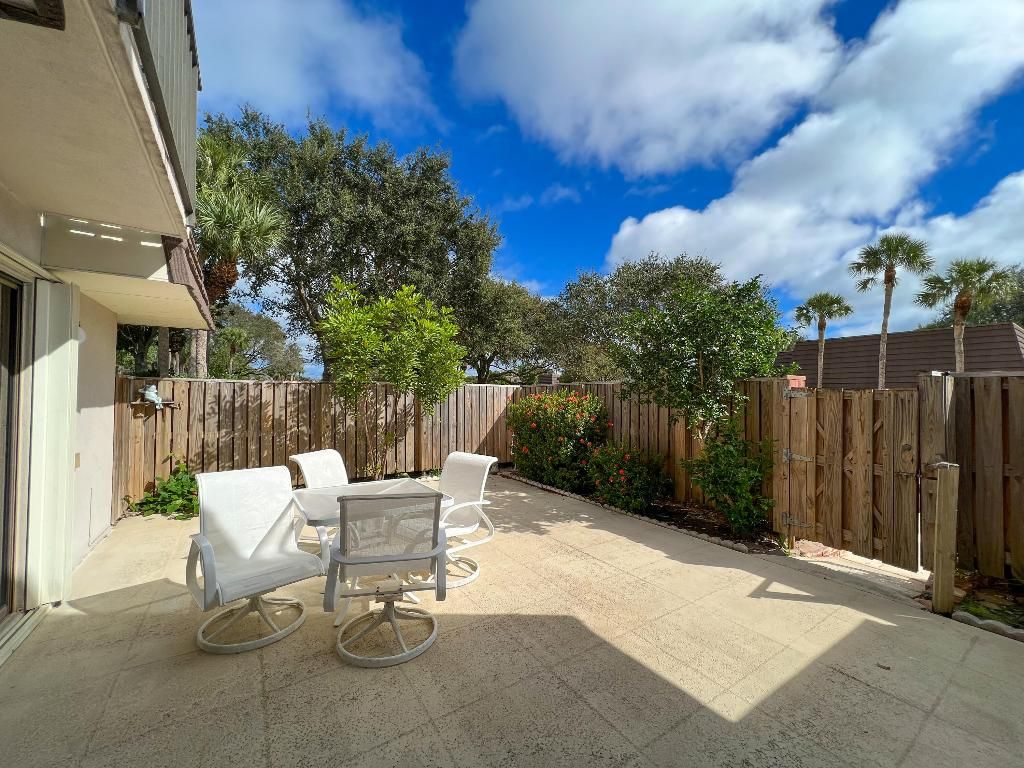 Photo of 1950 19th Court, Jupiter, FL 33477 (MLS # R10936709)