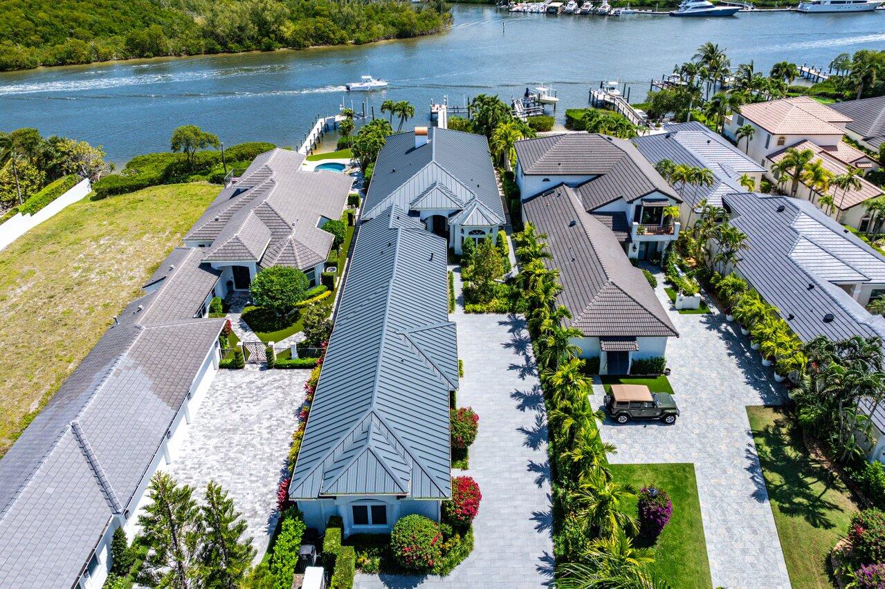 WATERS EDGE EST - Residential