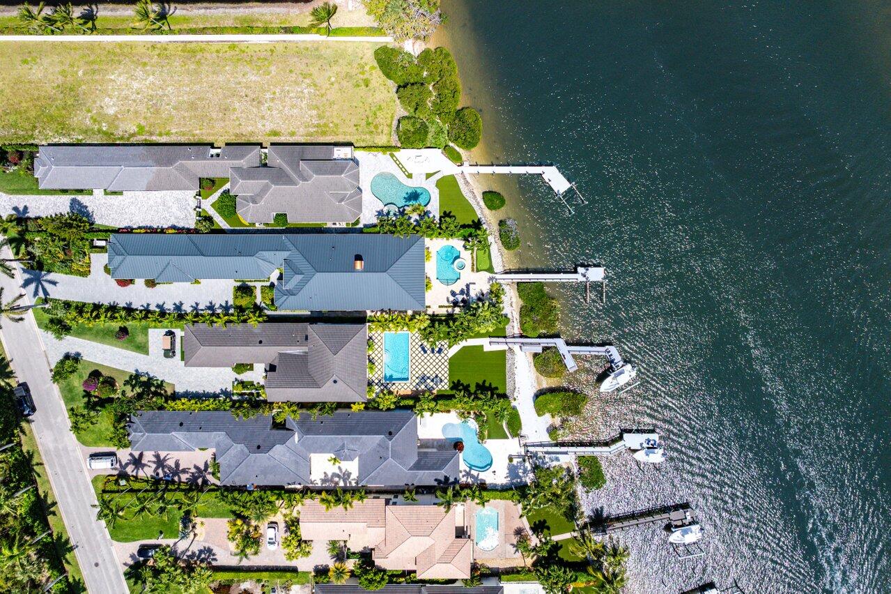 WATERS EDGE EST - Residential