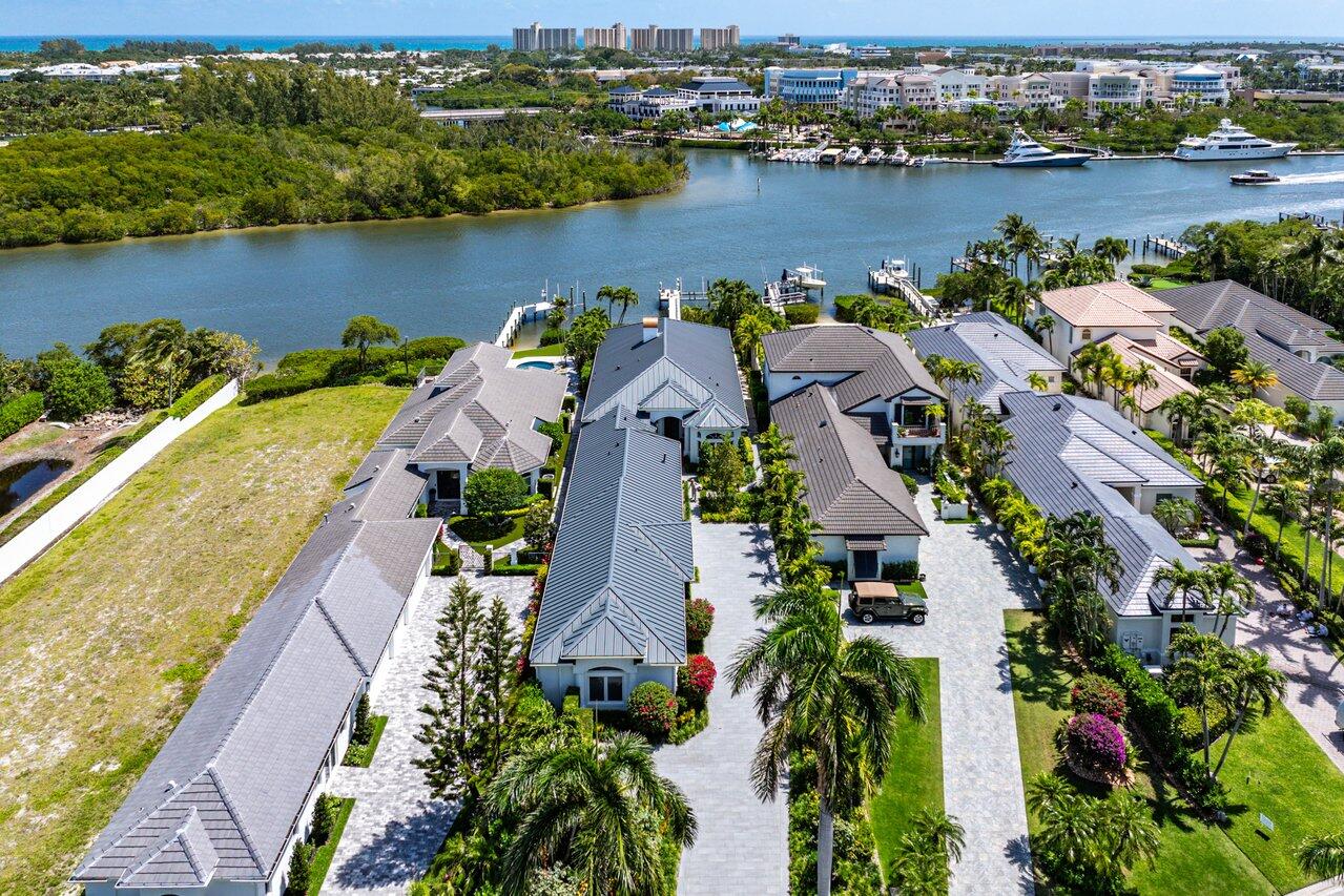 WATERS EDGE EST - Residential