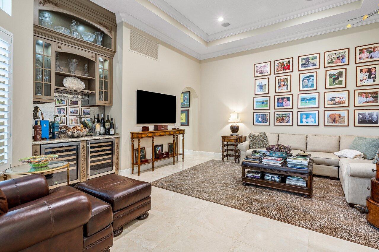 WATERS EDGE EST - Residential