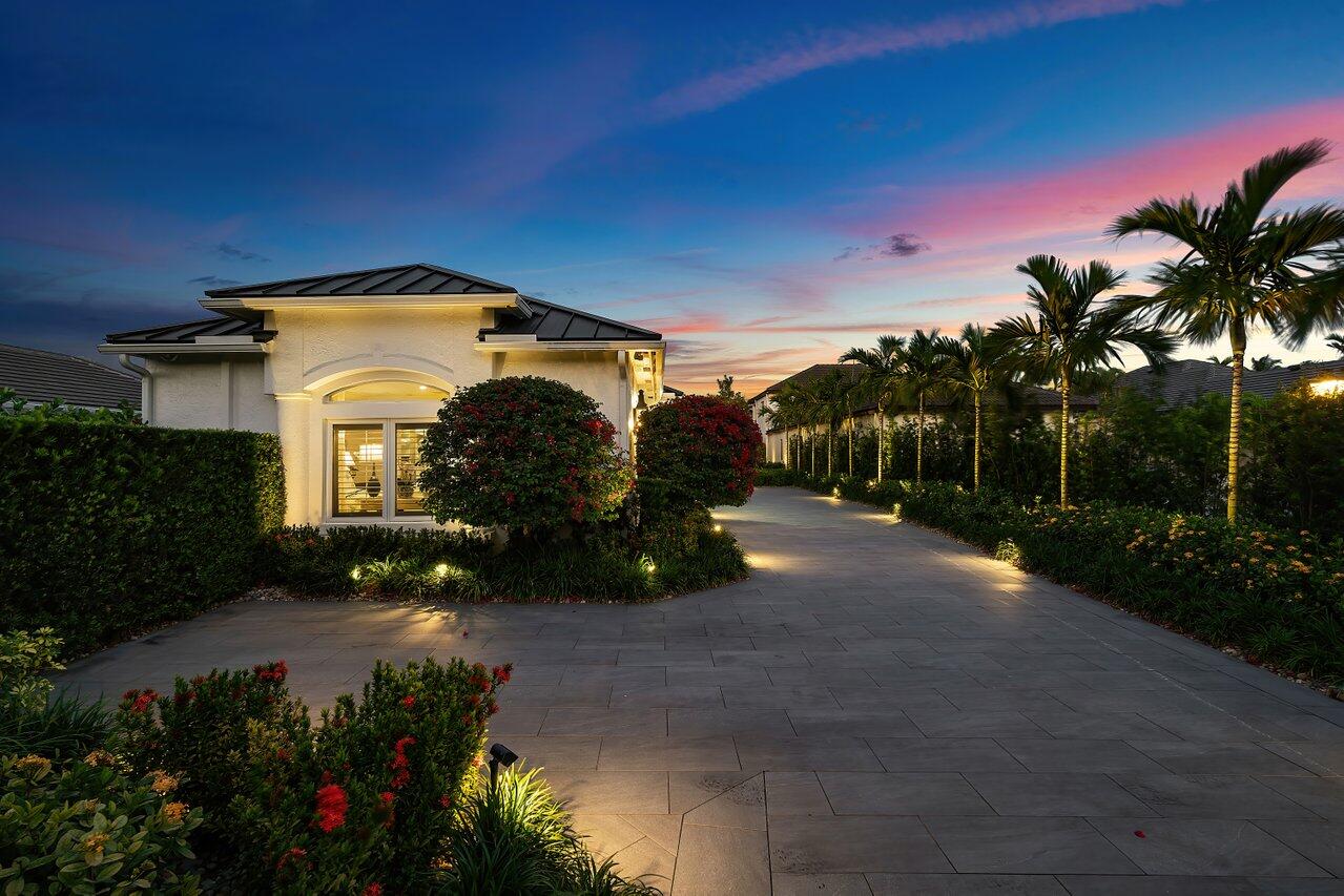 WATERS EDGE EST - Residential