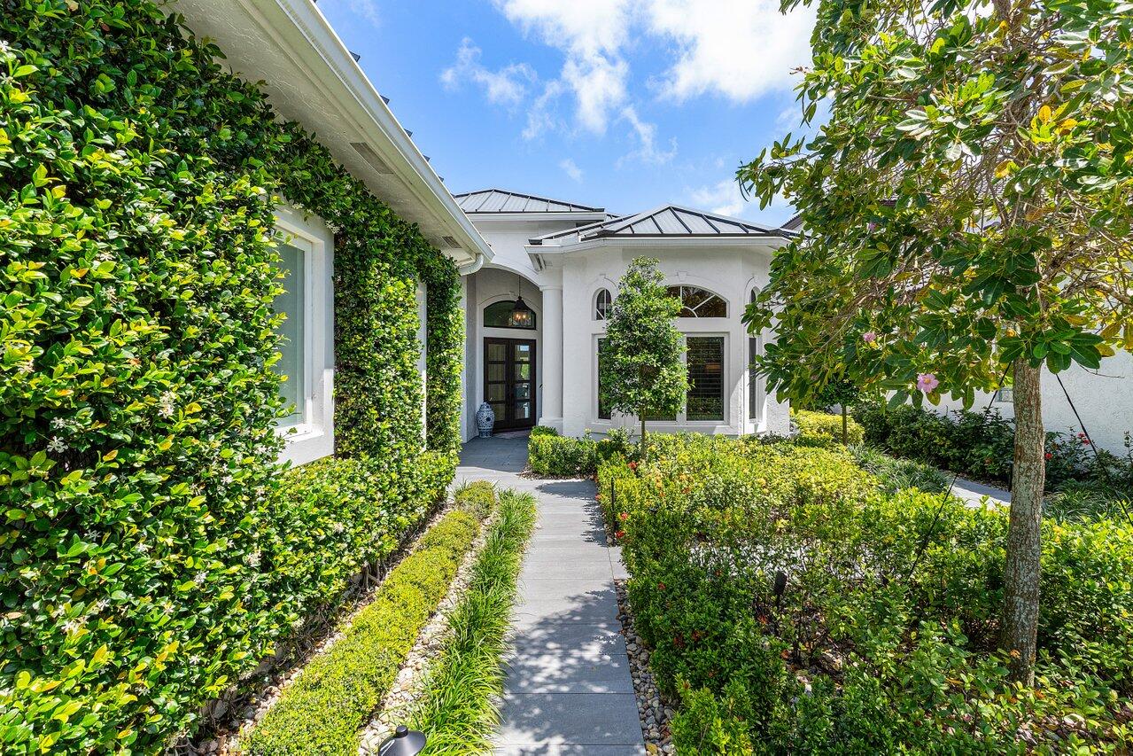 WATERS EDGE EST - Residential