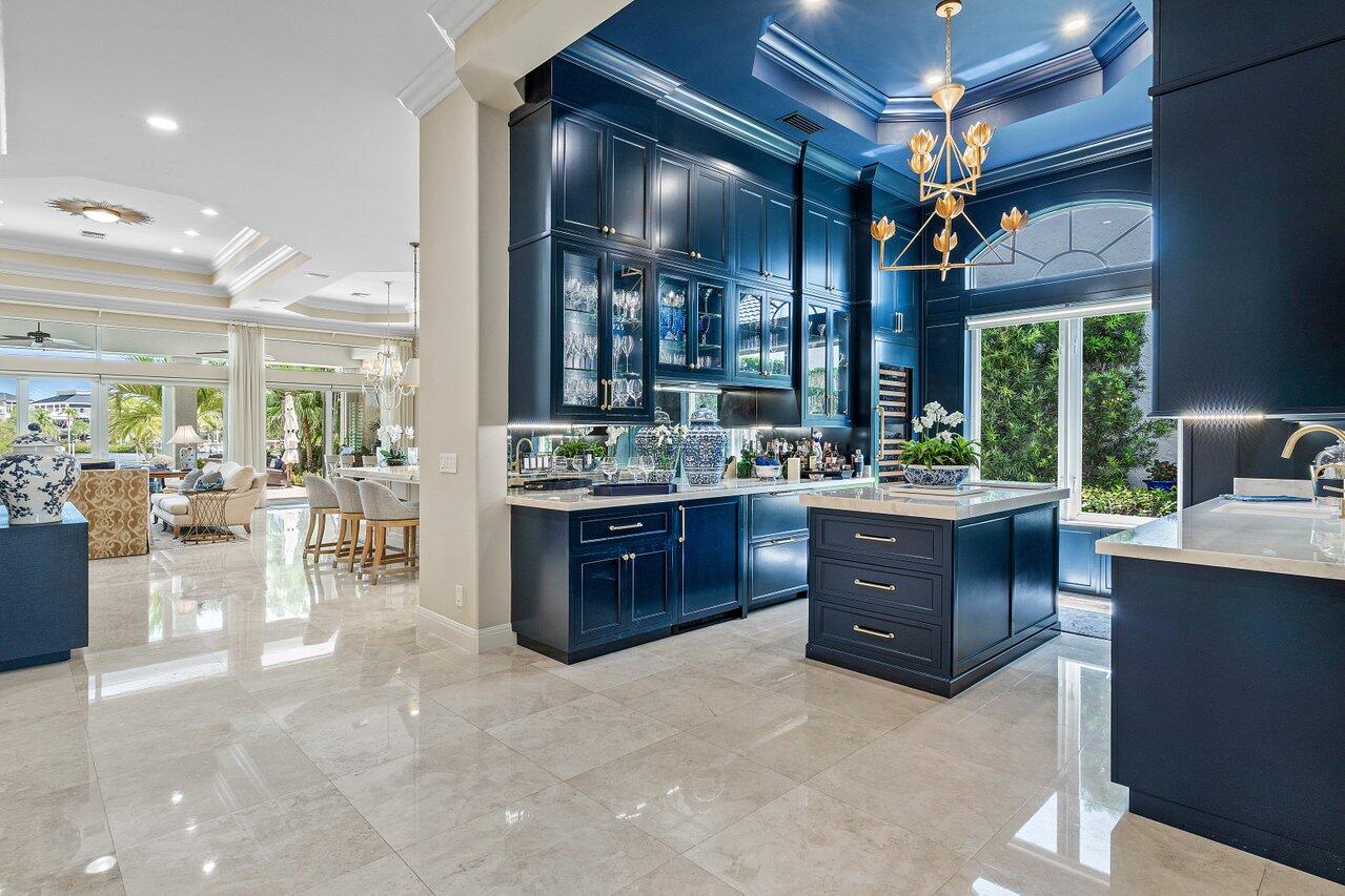 WATERS EDGE EST - Residential