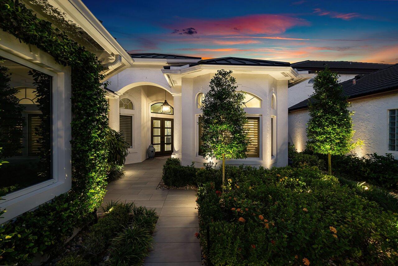 WATERS EDGE EST - Residential