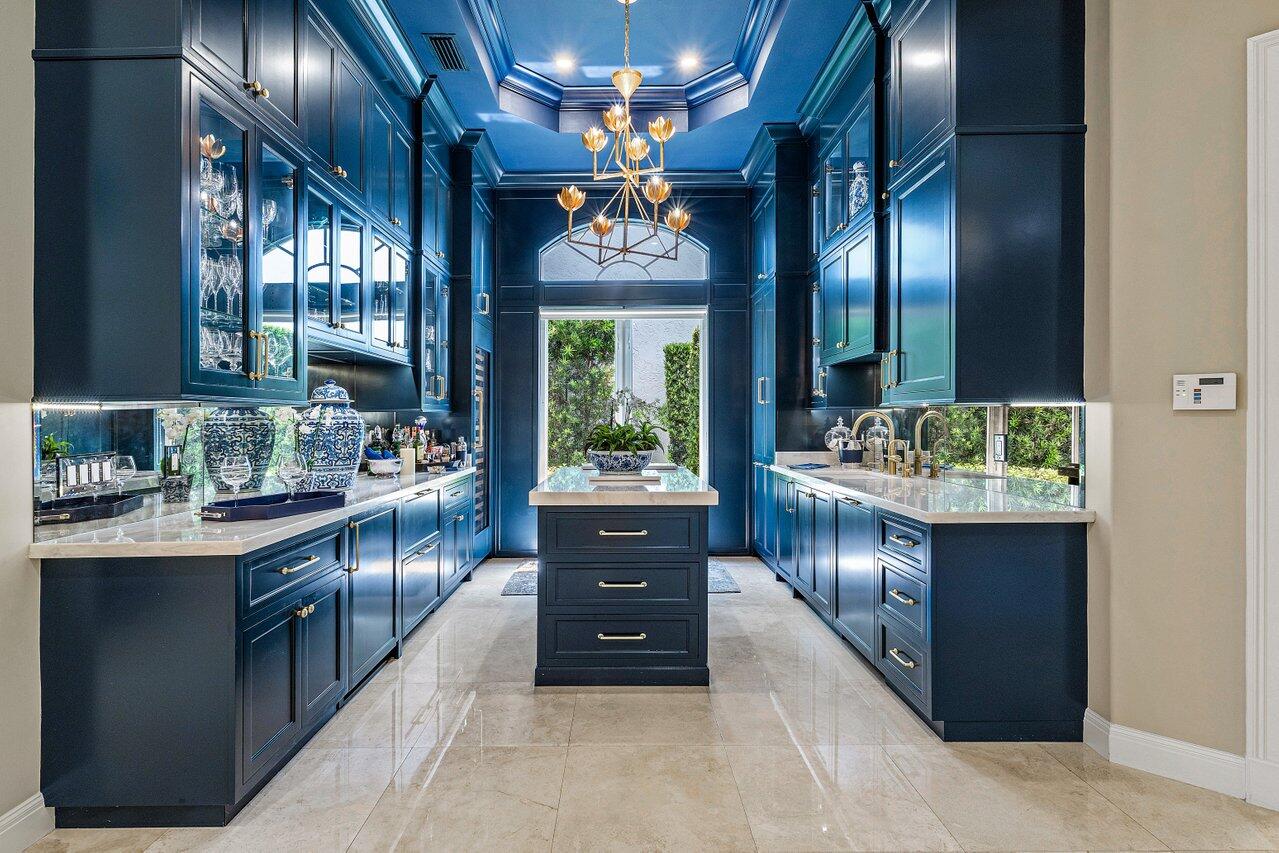 WATERS EDGE EST - Residential