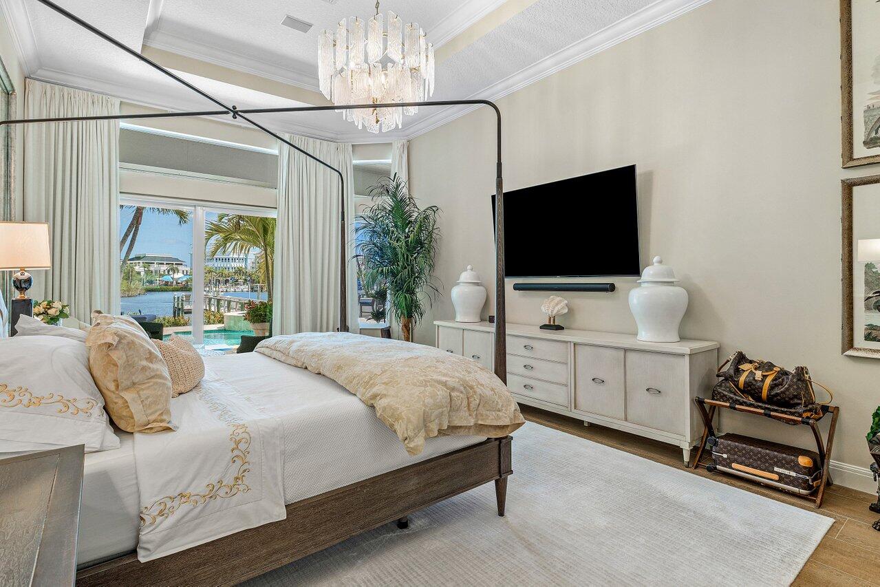 WATERS EDGE EST - Residential