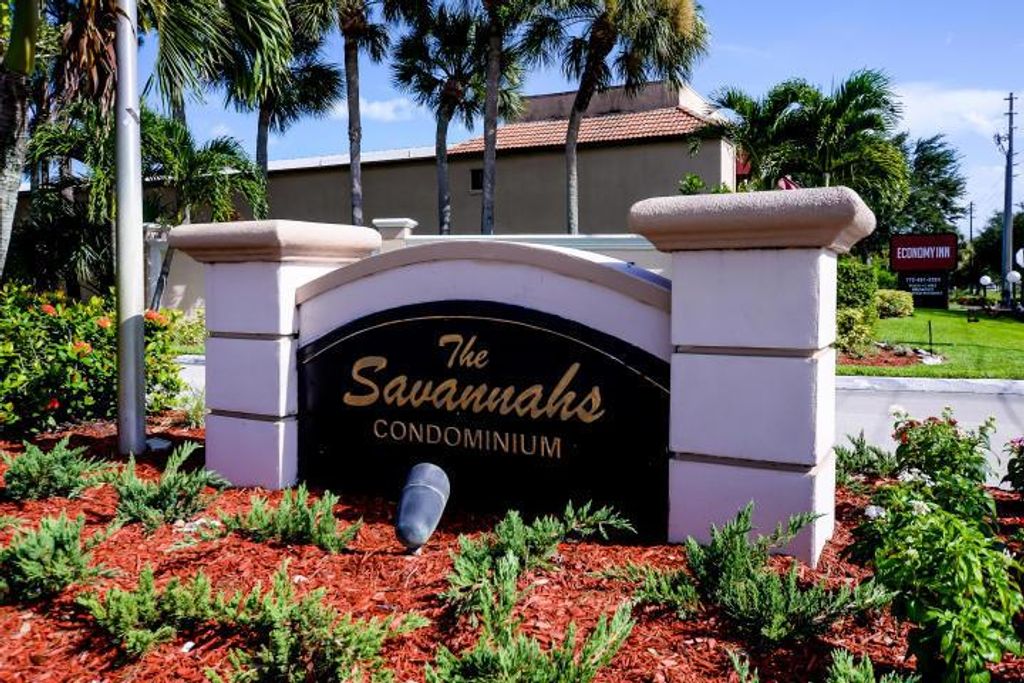 Photo of 1791 S Dovetail Drive, Fort Pierce, FL 34982 (MLS # R10735976)