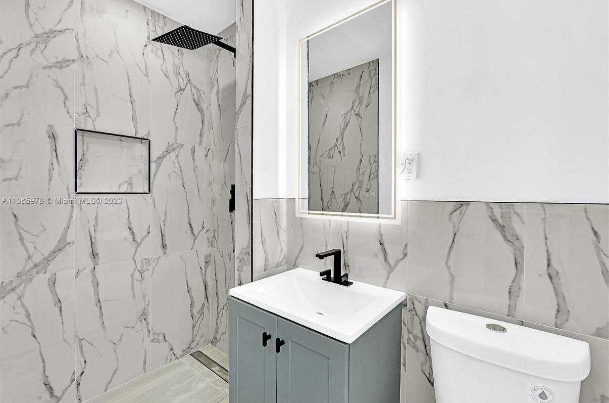 GOLF VIEW HEIGHTS - Residential