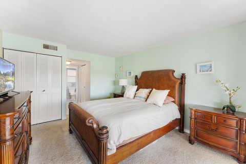 Tiny photo for 3654 Via Poinciana #504, Lake Worth, FL 33467 (MLS # B26002633)