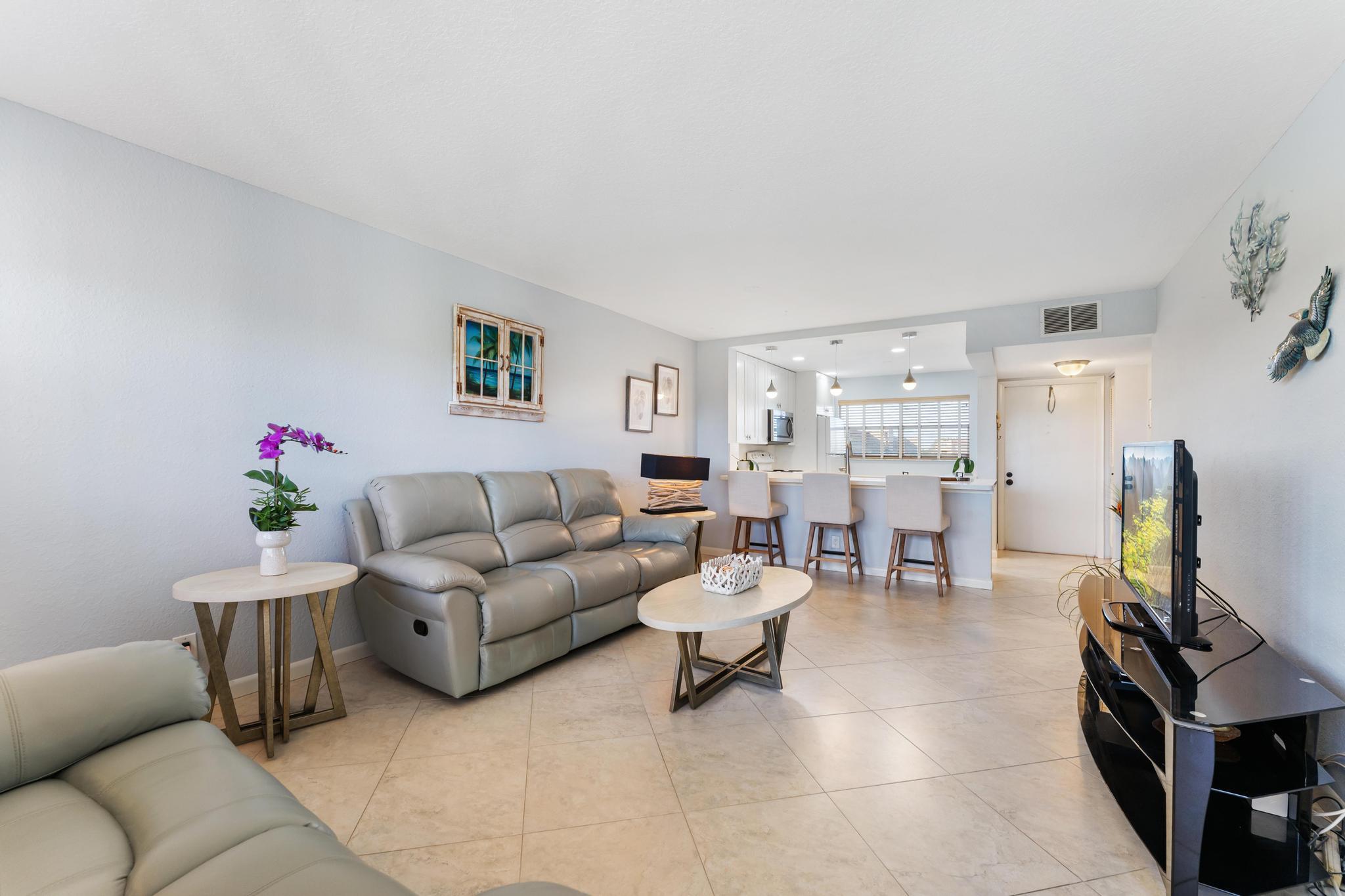 POINCIANA PLACE CONDO 1,2,8 AND 9 - Residential