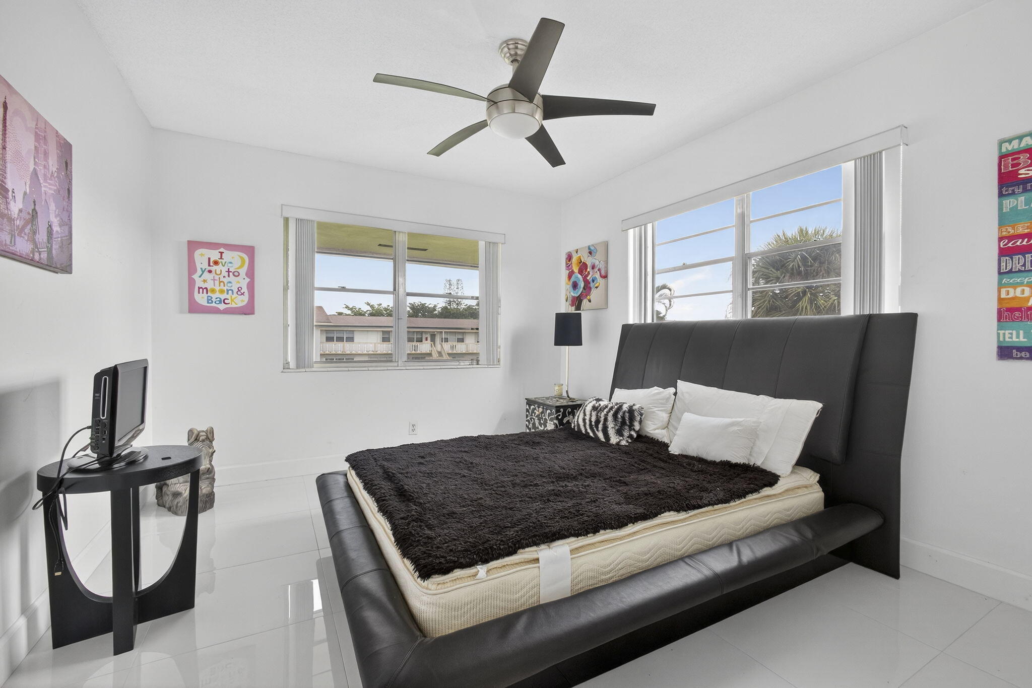EASTHAMPTON CONDO - Residential