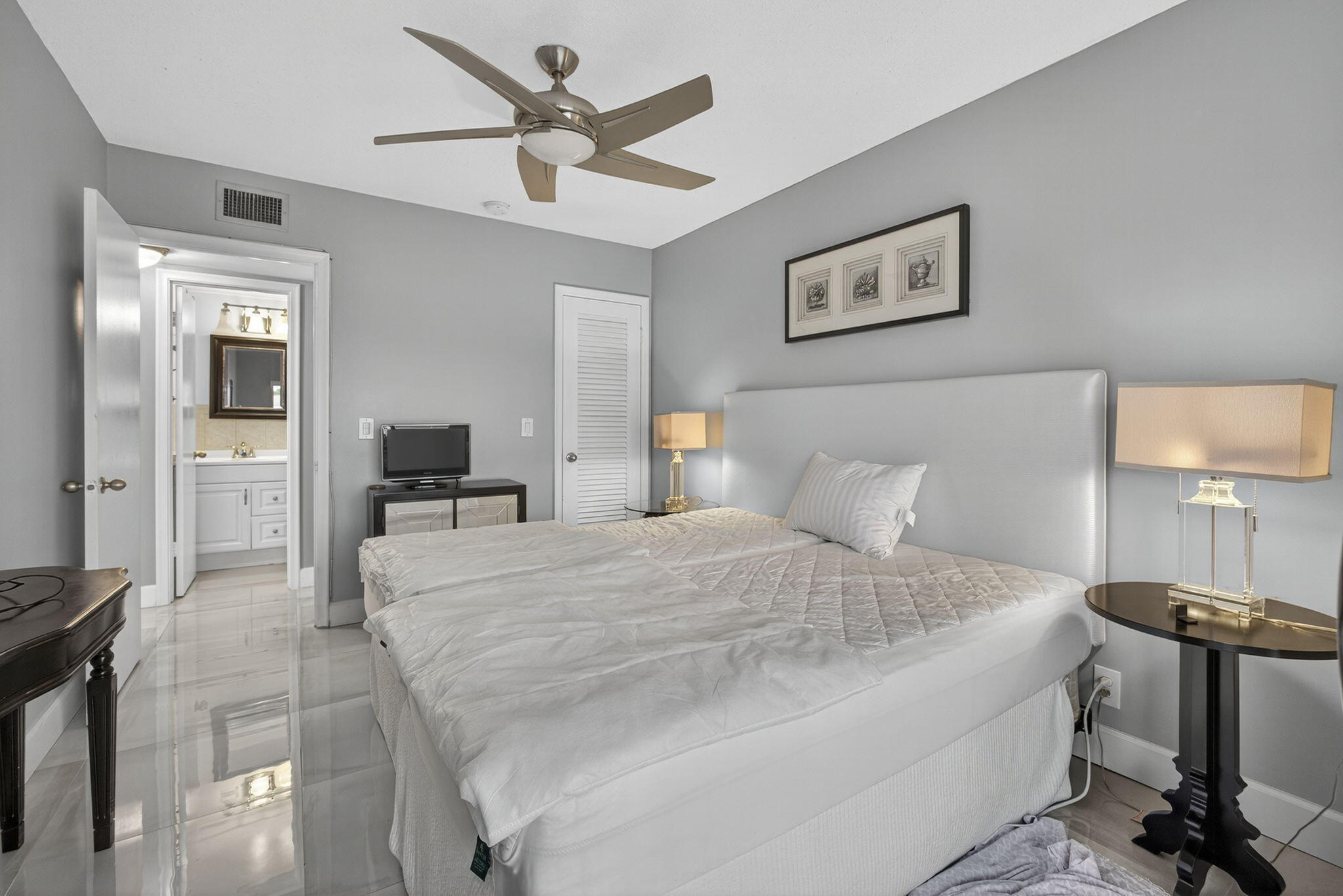 EASTHAMPTON CONDO - Residential