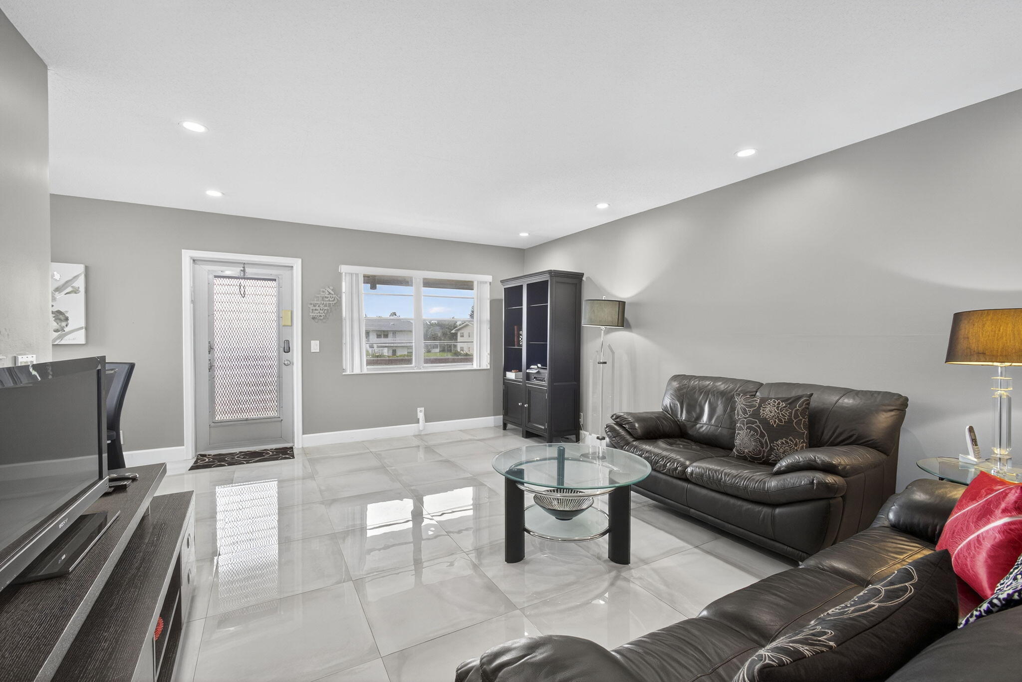 EASTHAMPTON CONDO - Residential