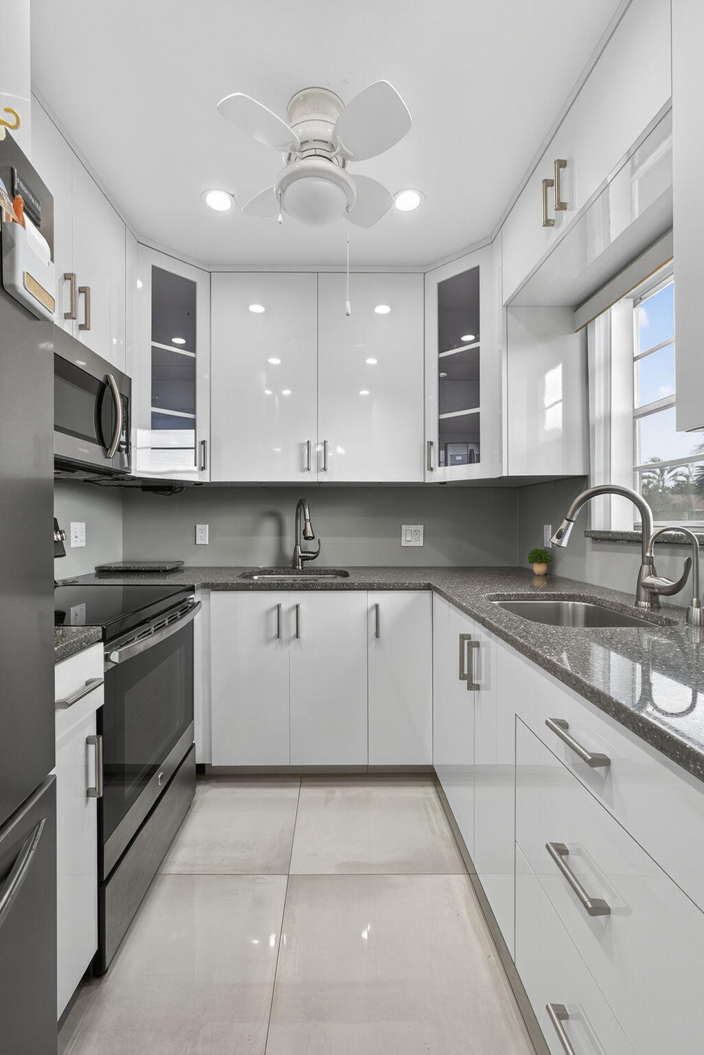 EASTHAMPTON CONDO - Residential