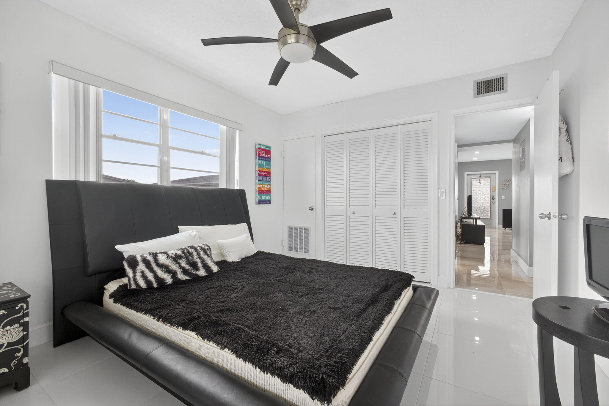 EASTHAMPTON CONDO - Residential