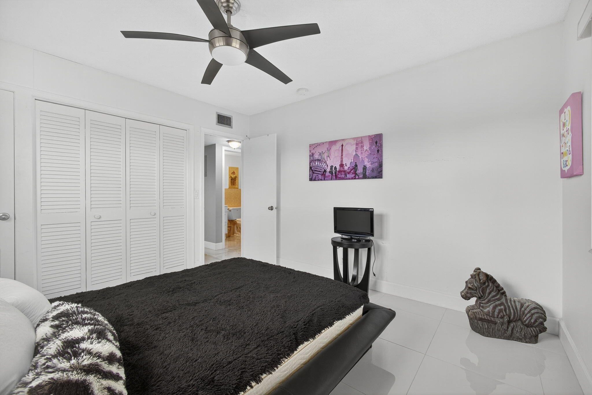 EASTHAMPTON CONDO - Residential
