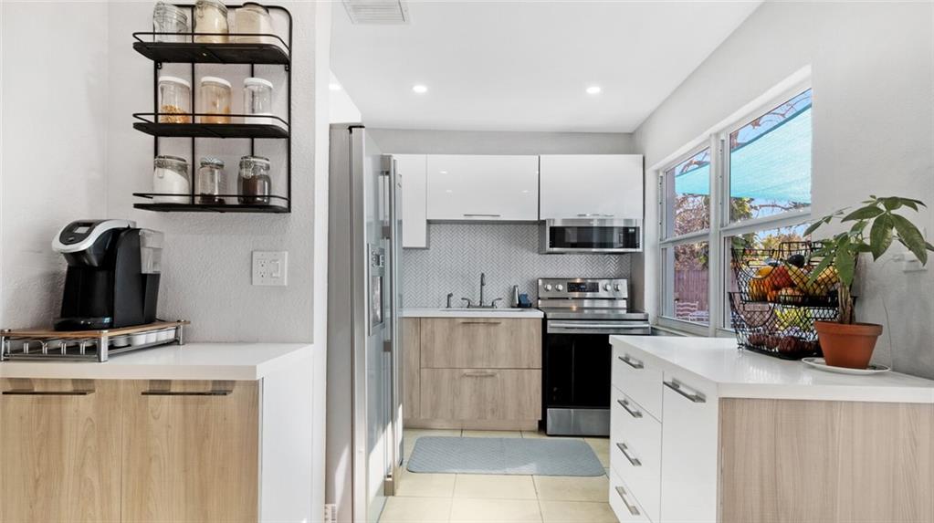 Hollywood Little Ranches - Residential