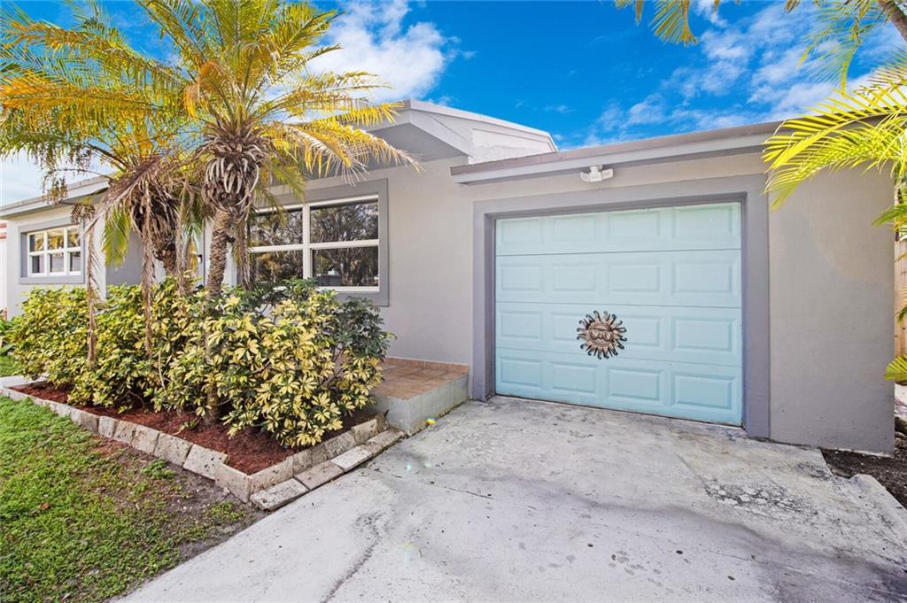 Hollywood Little Ranches - Residential