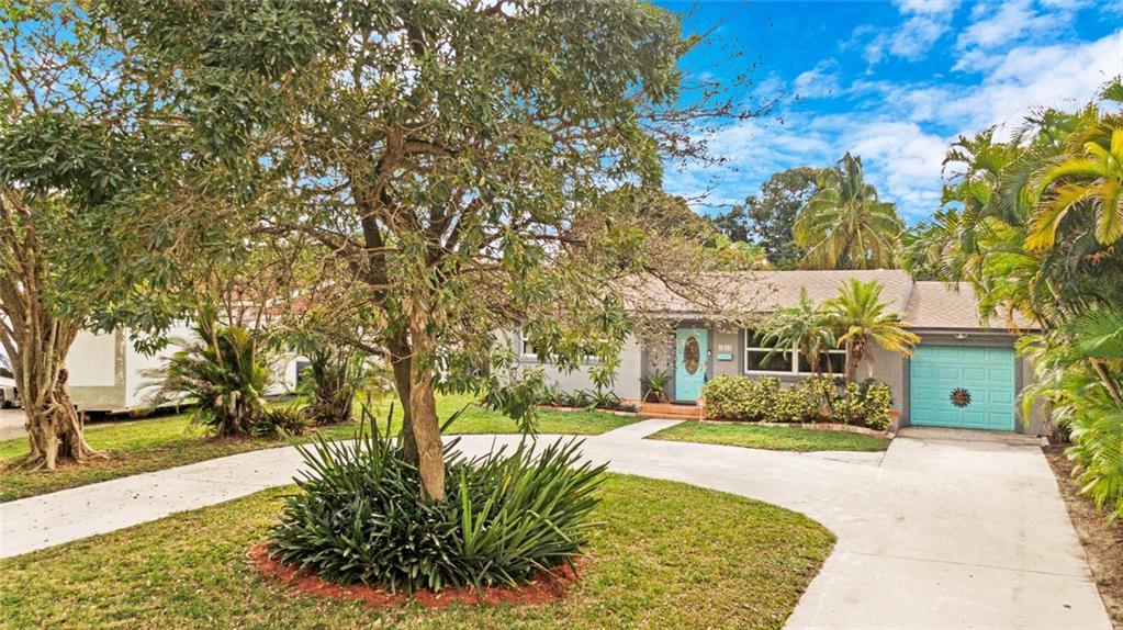 Hollywood Little Ranches - Residential