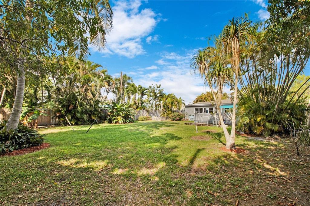 Hollywood Little Ranches - Residential