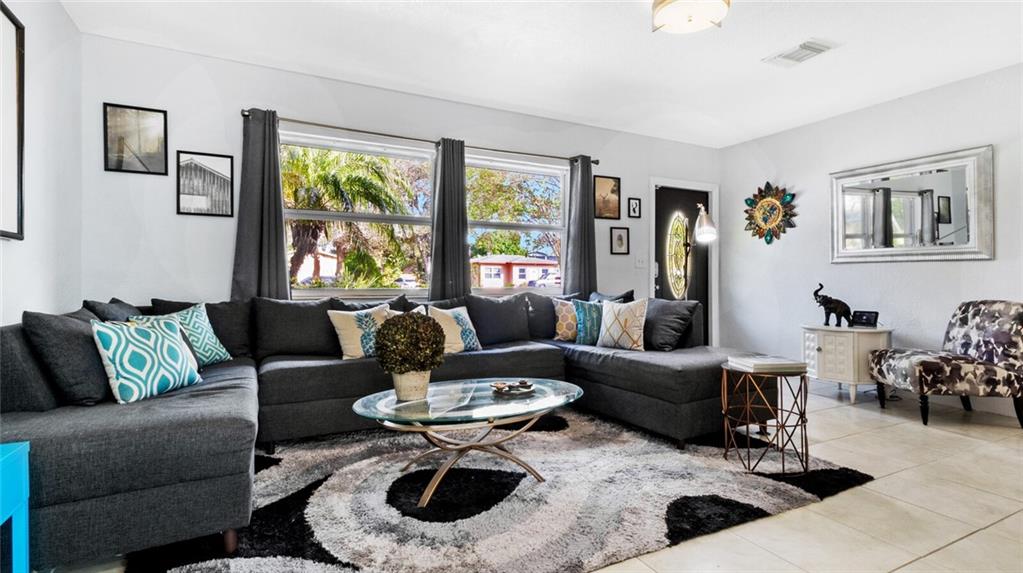Hollywood Little Ranches - Residential