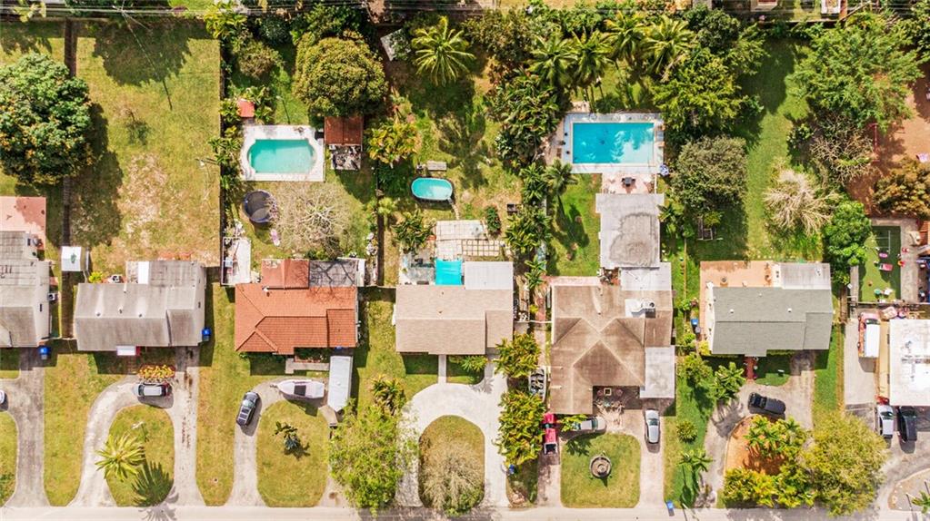 Hollywood Little Ranches - Residential