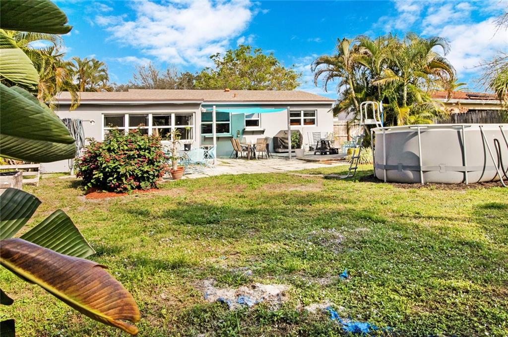 Hollywood Little Ranches - Residential