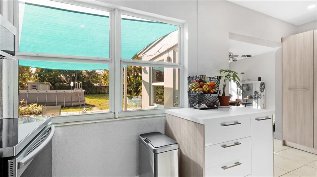 Hollywood Little Ranches - Residential