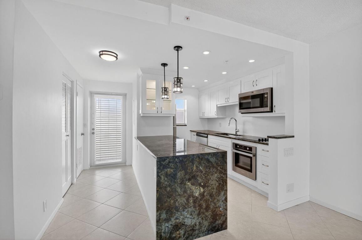 3101 S Ocean Boulevard 514