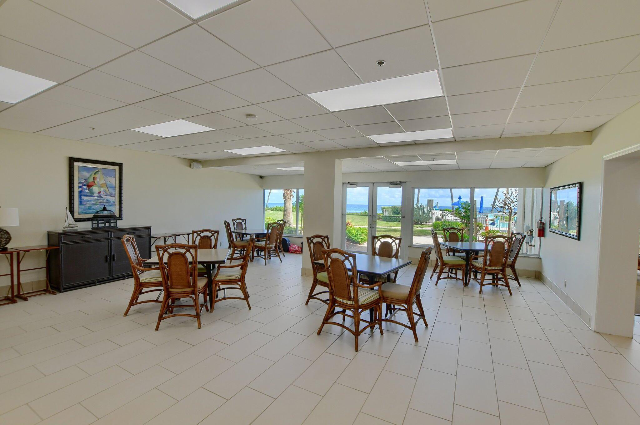 PENTHOUSE TOWERS CONDO - Residential