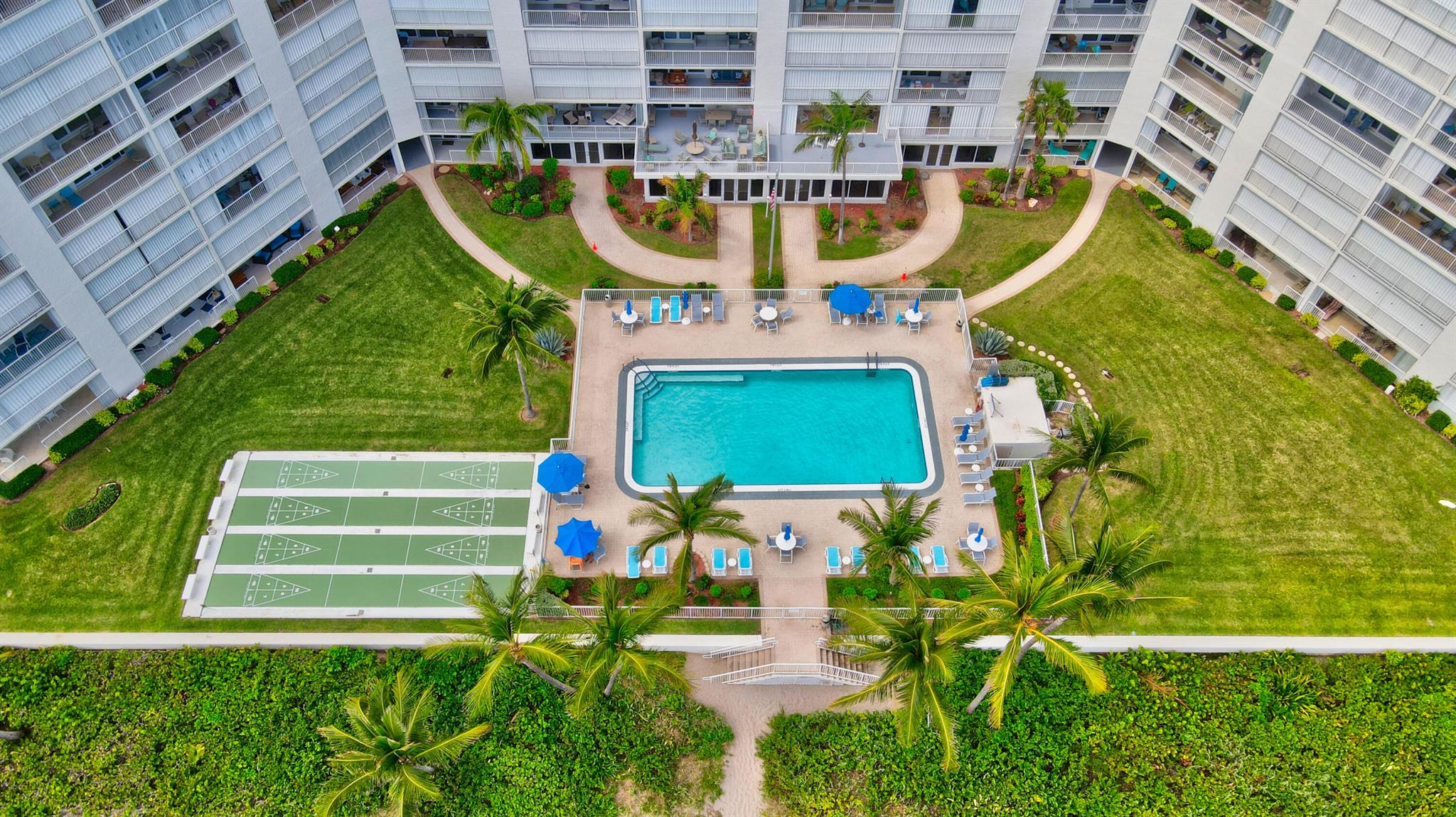 PENTHOUSE TOWERS CONDO - Residential