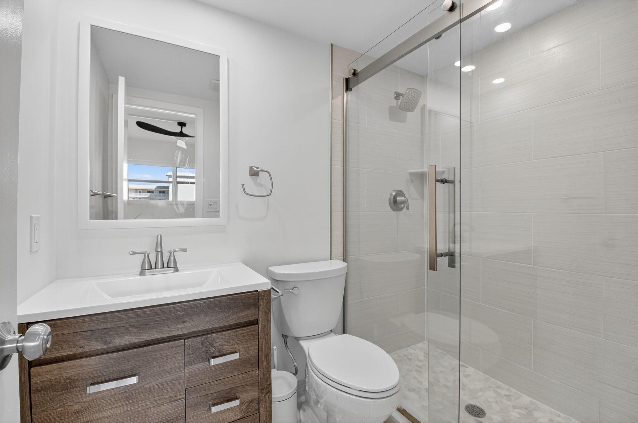 PENTHOUSE TOWERS CONDO - Residential