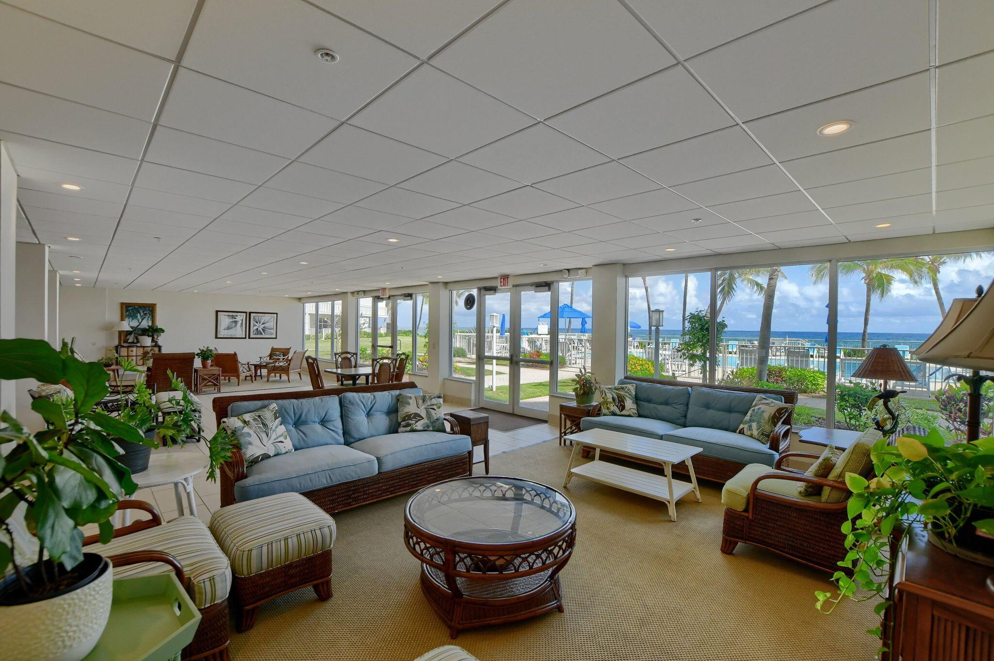PENTHOUSE TOWERS CONDO - Residential