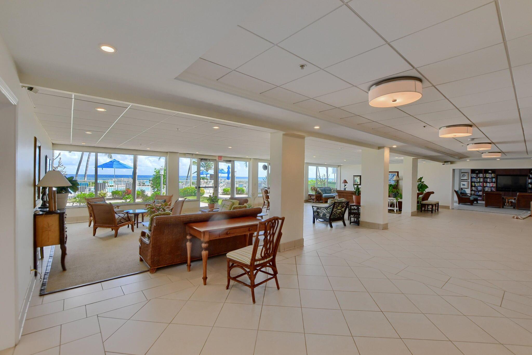 PENTHOUSE TOWERS CONDO - Residential