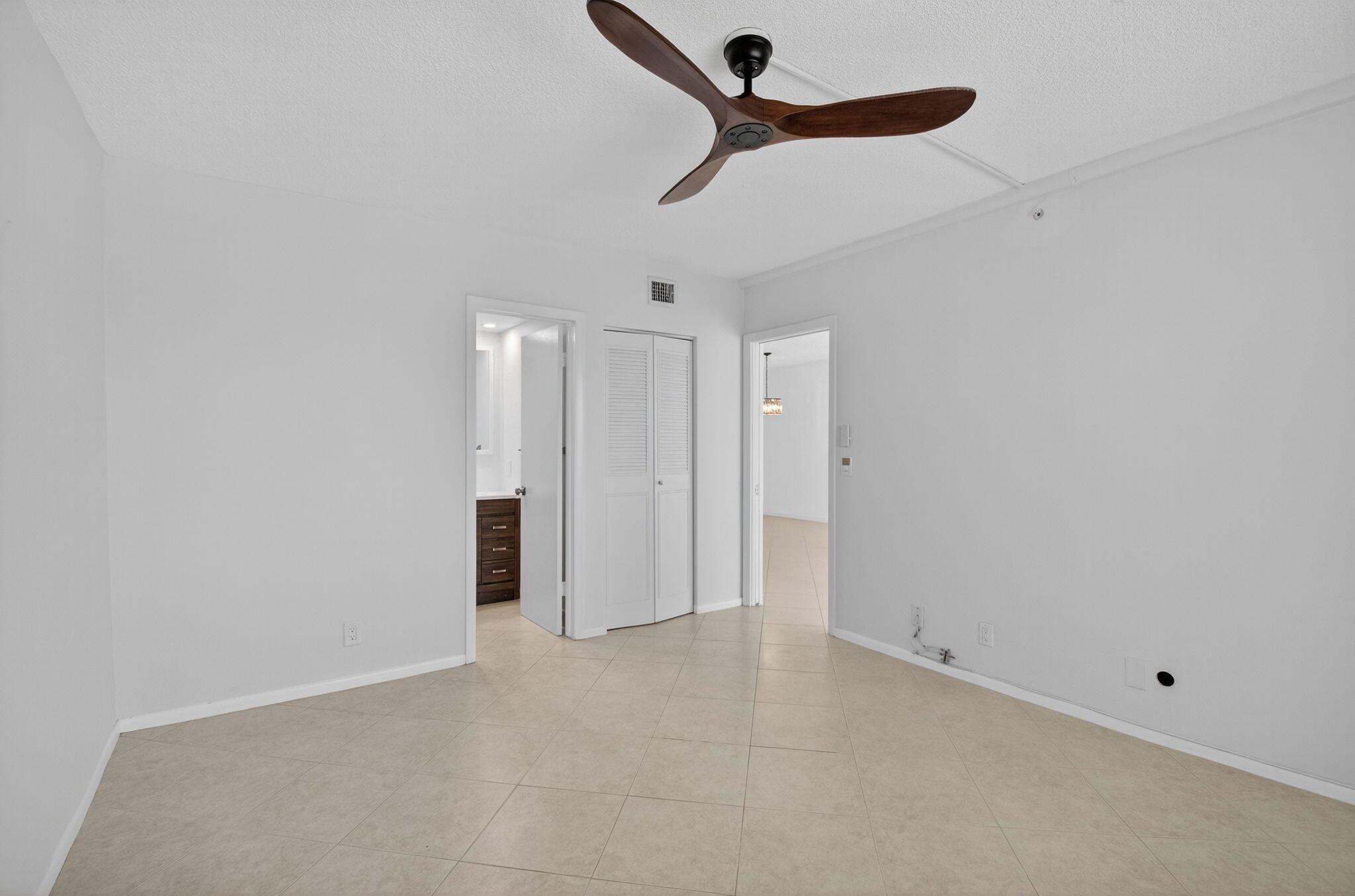 PENTHOUSE TOWERS CONDO - Residential