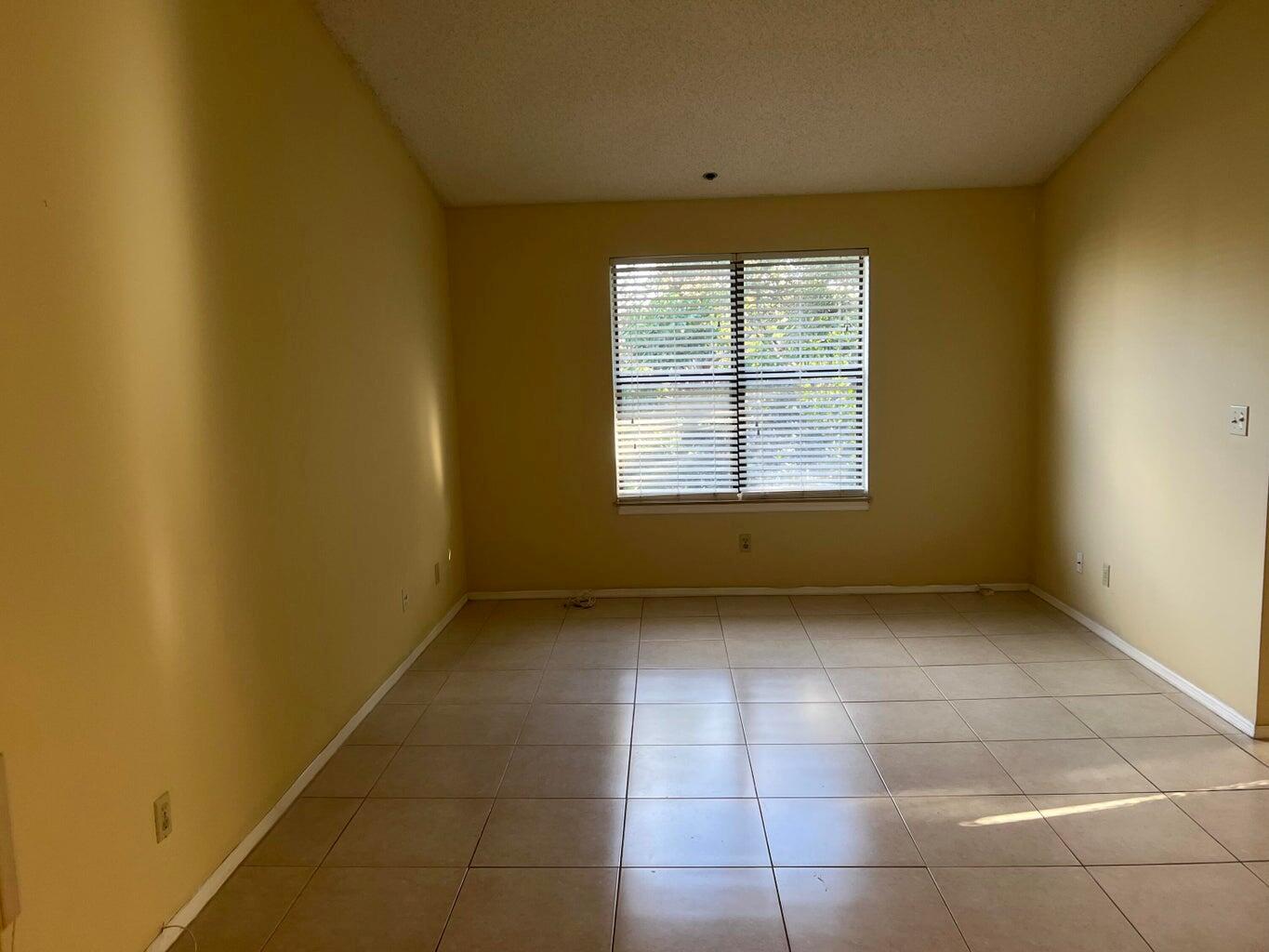 BOYNTON LANDINGS CONDO - Residential Lease