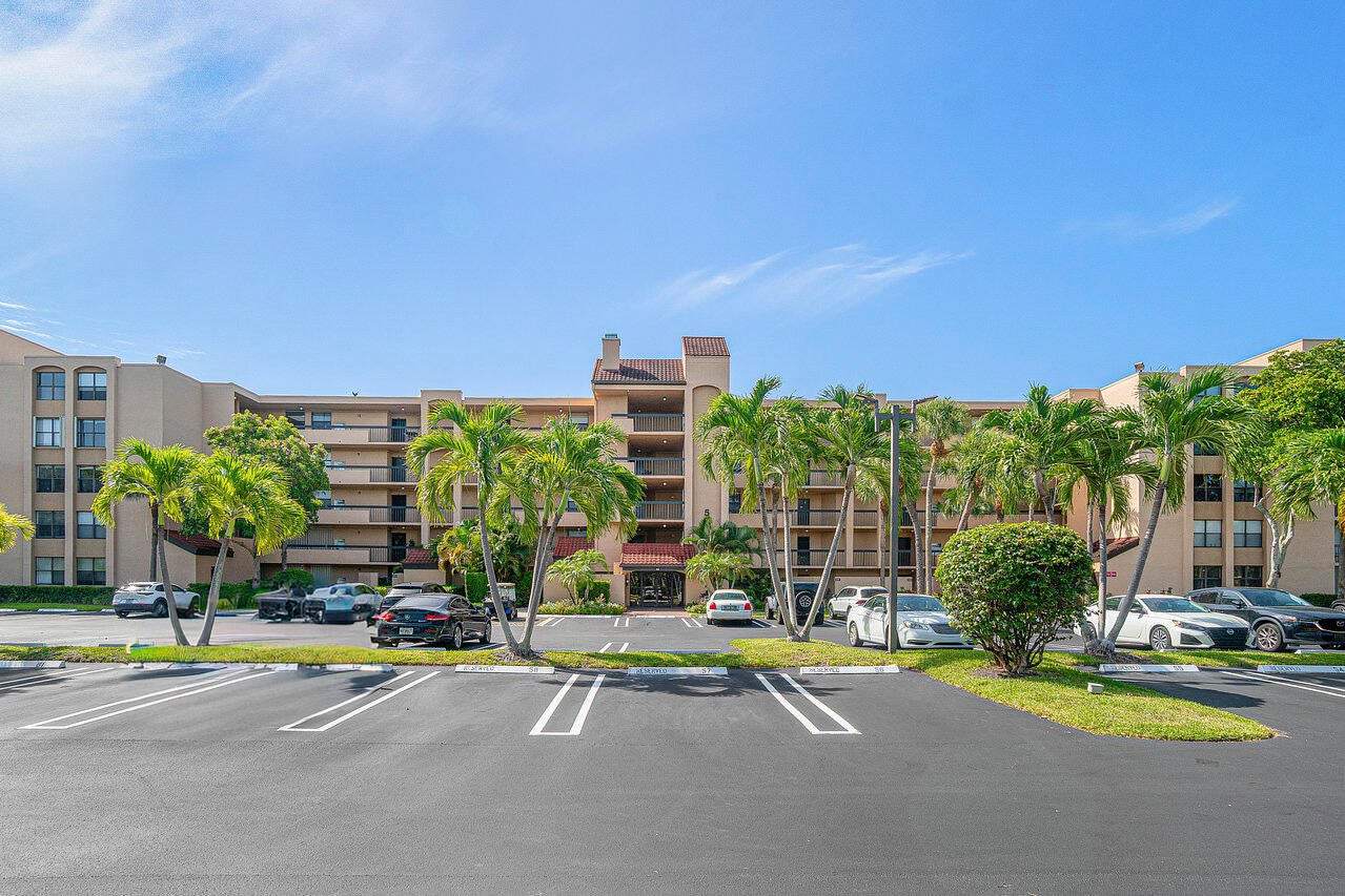 950 Egret Circle