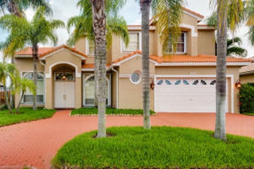 HIGHLY SOUGHT AFTER BOCA VISTA ESTATES, FRESH EXTERIOR PAINT, HIGH CEILINGS,GOURMET KITCHEN WITH GRANITE COUNTER TOPS, OPEN TO FAMILY ROOM,HURRICANE ACCORDIAN SHUTTERS,GREAT SCHOOLS,,MUST SEE