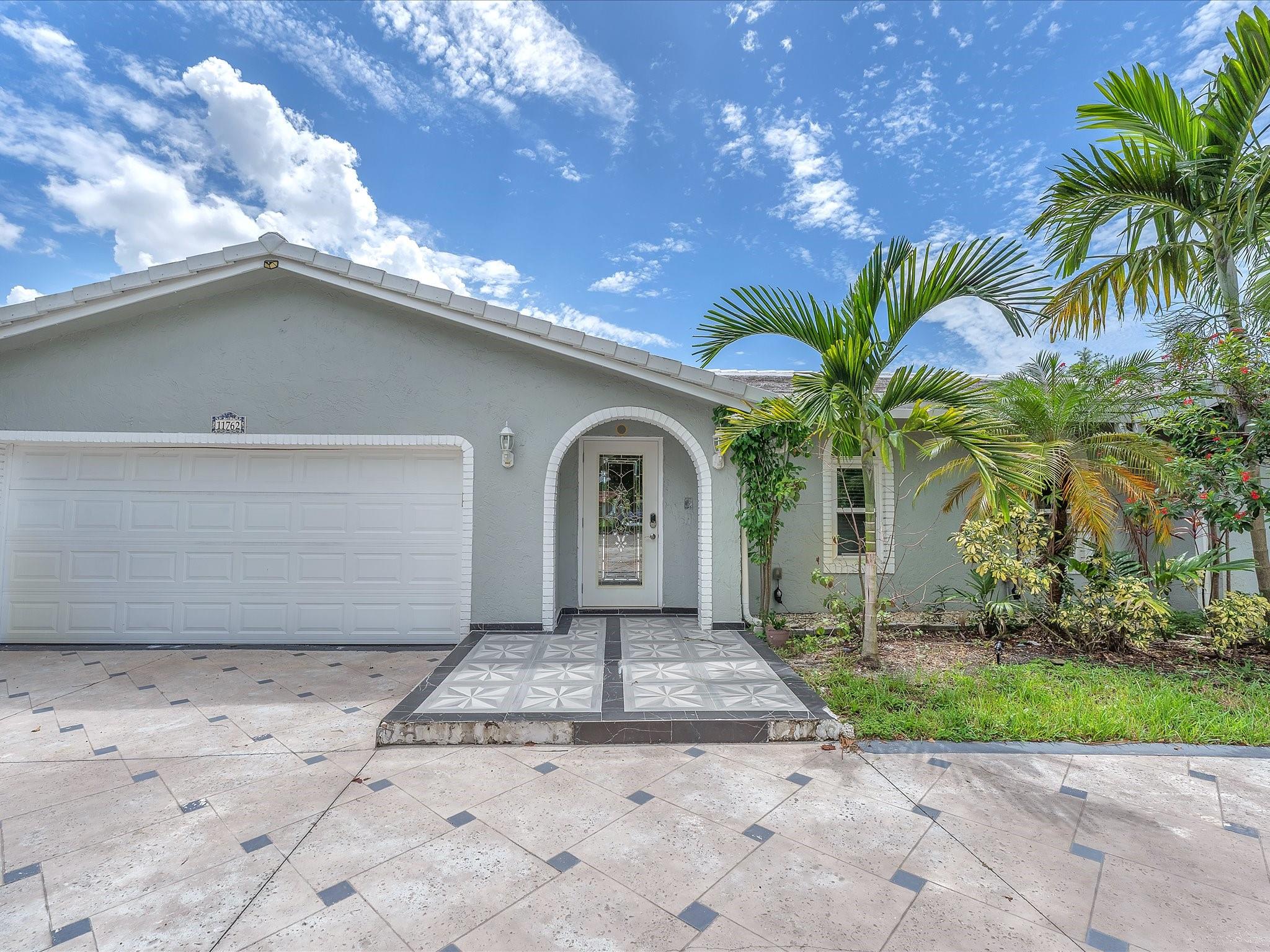 Coral Spgs Country Club - Residential Lease