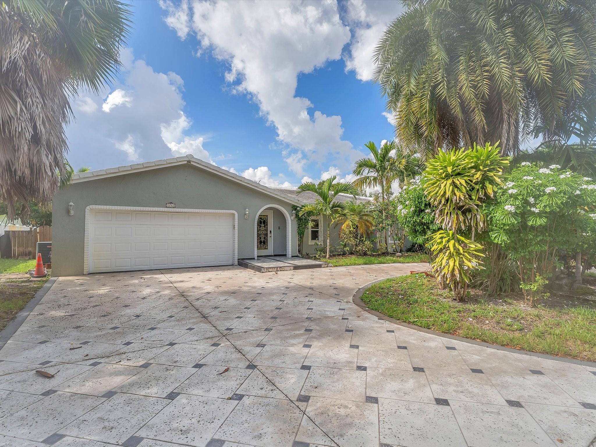This stunning home features 5 bedrooms, 2 bathrooms, and a 2 car garage, offering plenty of space for comfortable living. Step inside to discover multiple spacious entertainment areas and generously sized bedrooms perfect for family and guests.
The gourmet kitchen boasts granite countertops, stainless steel appliances, and a view overlooking the pool area, creating a tranquil setting for cooking and entertaining.
The master suite is a true retreat, complete with an extra-large bathroom featuring a Jacuzzi tub and a spacious walk-in closet.
Enjoy Florida living at its finest in the screened-in pool area, perfect for relaxing or hosting gatherings.
Conveniently located near major highways and shopping plazas. Pets up to 20 lbs welcome!