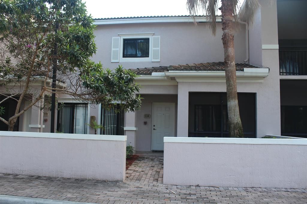 Photo of 2804 Sarento 114 Place #114, Palm Beach Gardens, FL 33410 (MLS # R10717453)