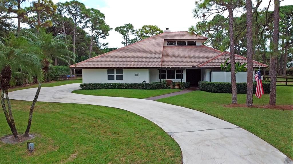 Photo of 5172 Desert Vixen Road Rd, Palm Beach Gardens, FL 33418 (MLS # R10833364)