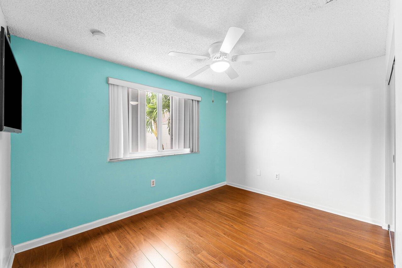 CORAL LAKES - Residential