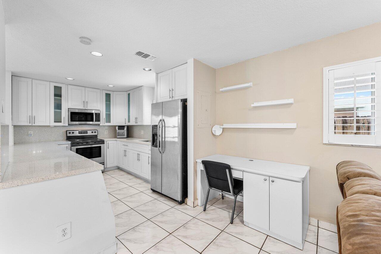 331 NW 101st Terrace