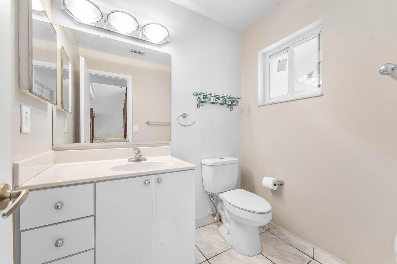 CORAL LAKES - Residential