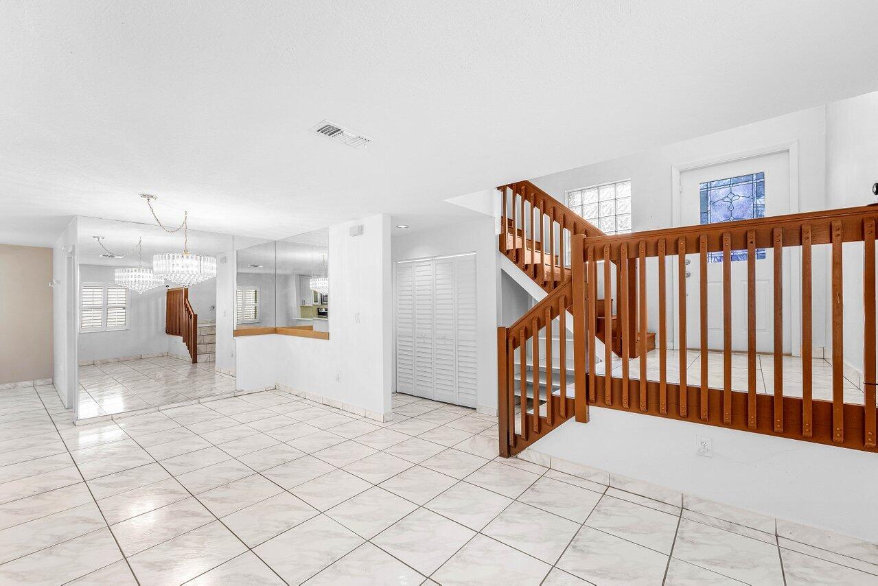 331 NW 101st Terrace