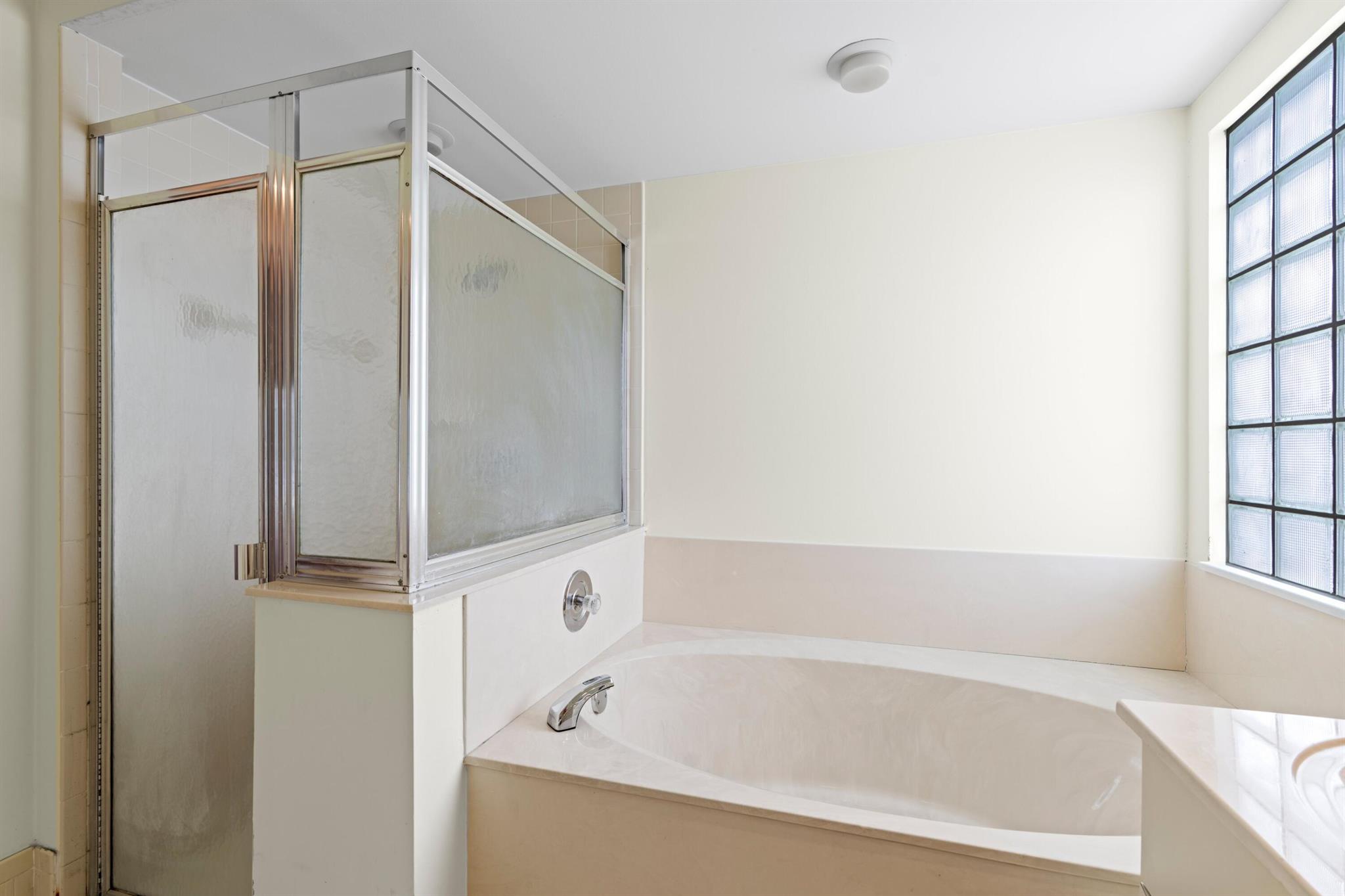 NORTH PASSAGE - Residential